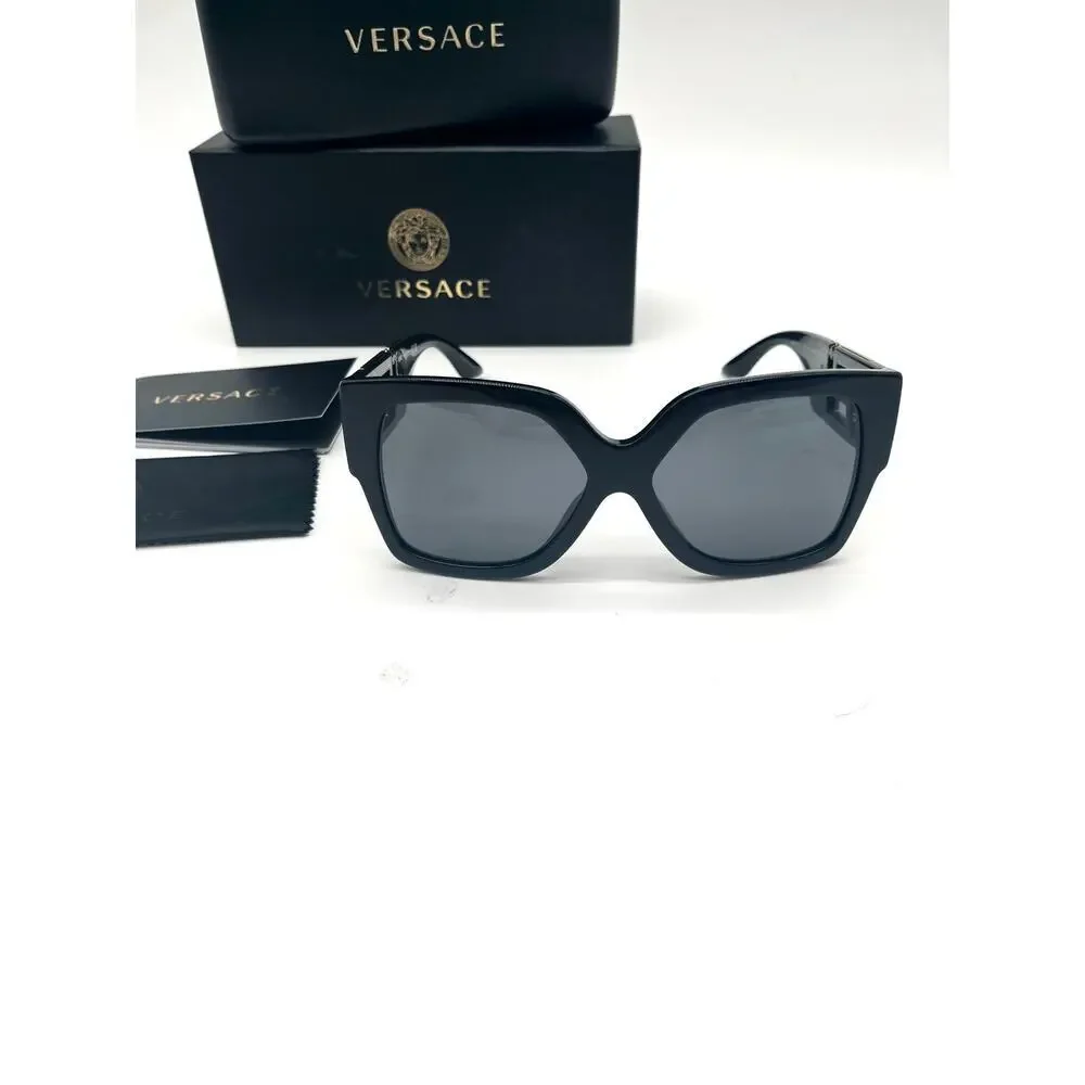 VERSACE NEW IN BOX Sunglasses, Black with Gold Medusa Accents 4402, Retails $394